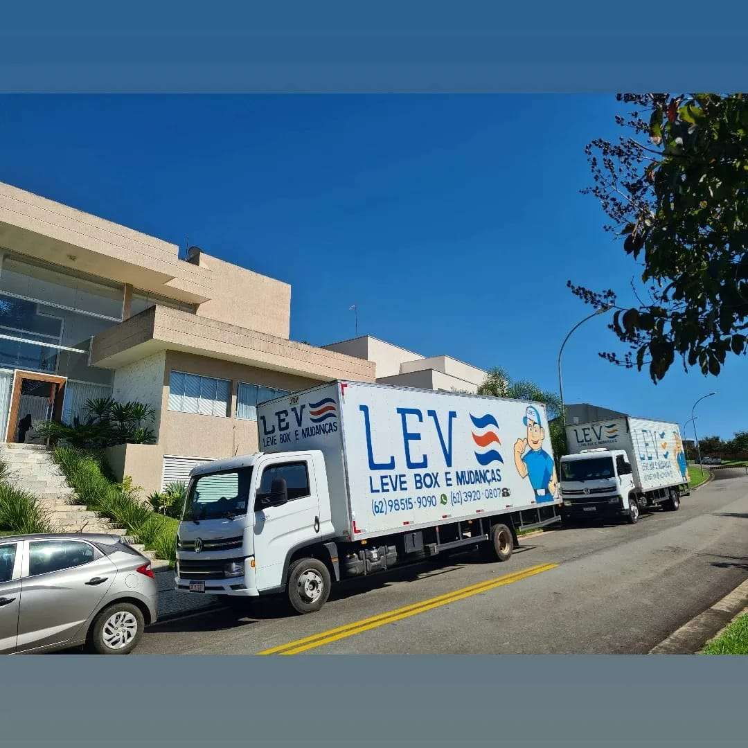 Frota de caminhões Leve Mudanças